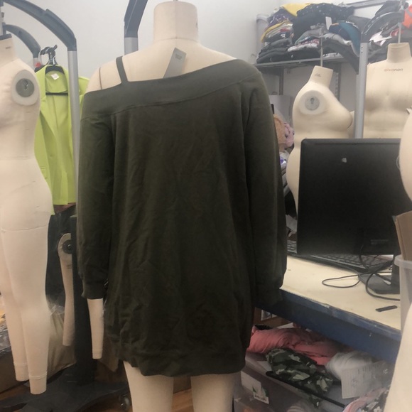 Olive green river island - Picture 3 of 7